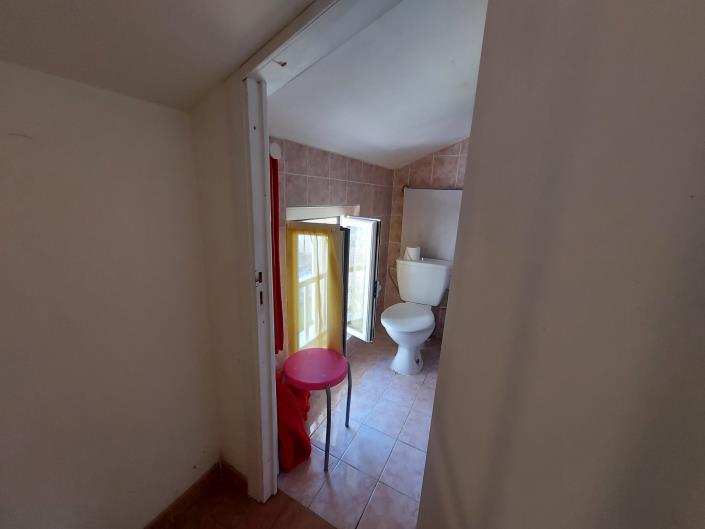 Image No.30-2 Bed Townhouse for sale