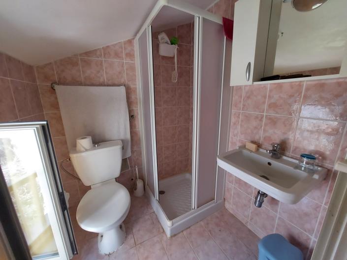 Image No.32-2 Bed Townhouse for sale