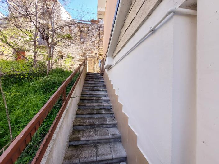 Image No.34-2 Bed Townhouse for sale