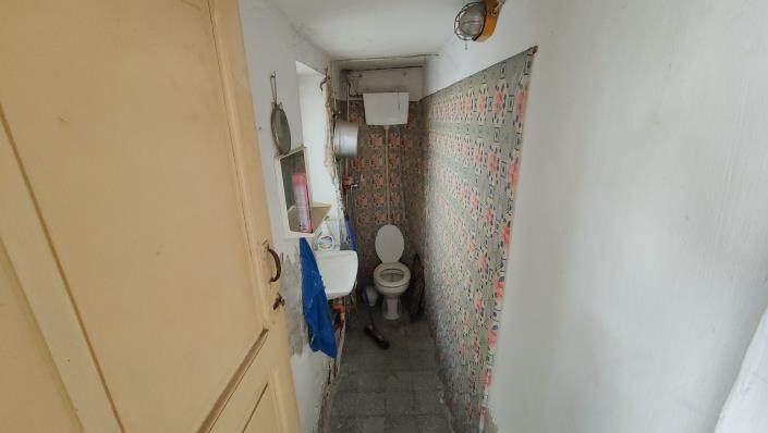 Image No.20-1 Bed Townhouse for sale