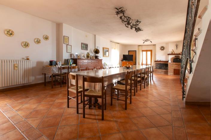 Image No.11-4 Bed Villa / Detached for sale