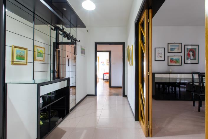 Image No.25-4 Bed Villa / Detached for sale