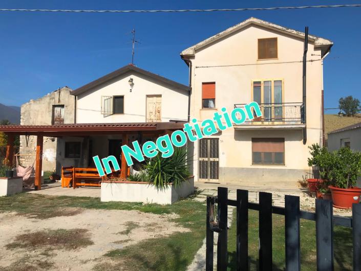 Image No.1-Villa / Détaché de 3 chambres à vendre à Casoli