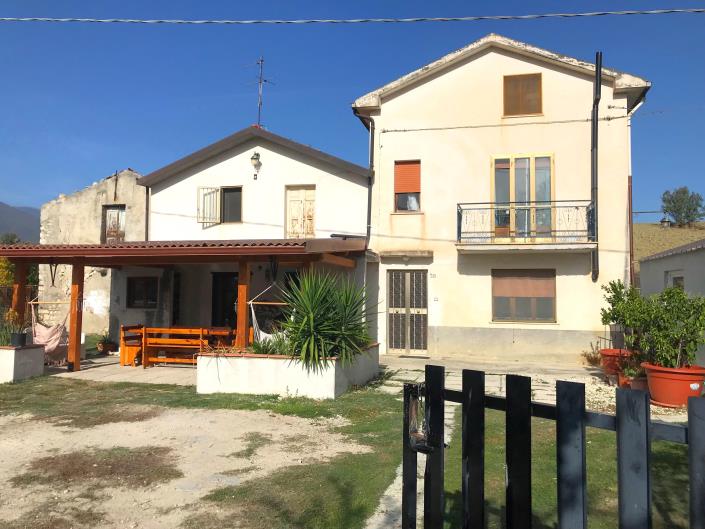 Image No.1-Villa / Détaché de 3 chambres à vendre à Casoli