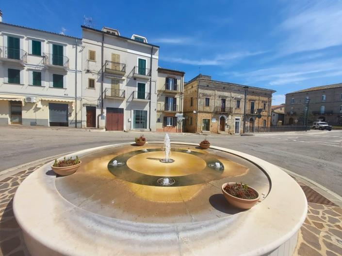 Image No.4-2 Bed Townhouse for sale