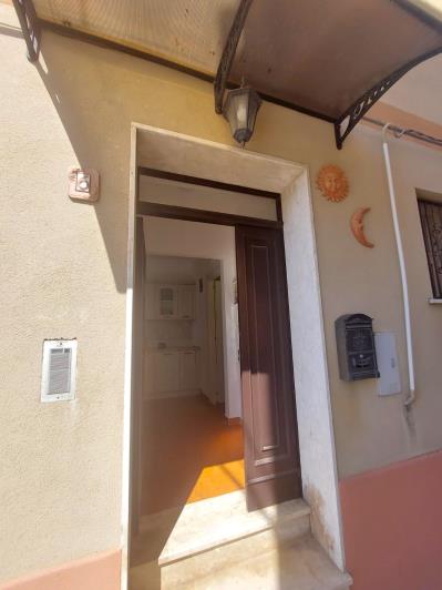 Image No.11-2 Bed Townhouse for sale