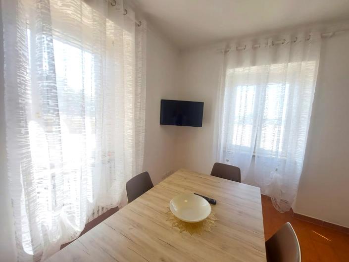 Image No.15-2 Bed Townhouse for sale