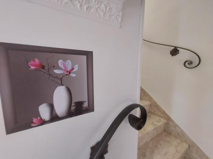 Image No.28-2 Bed Townhouse for sale