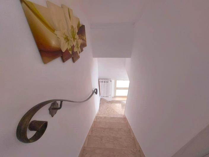 Image No.31-2 Bed Townhouse for sale