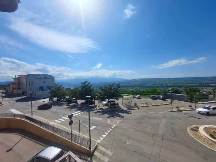 Image No.37-2 Bed Townhouse for sale