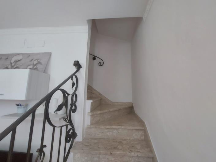 Image No.42-2 Bed Townhouse for sale