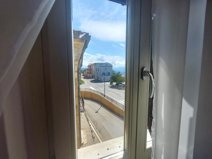 Image No.46-2 Bed Townhouse for sale