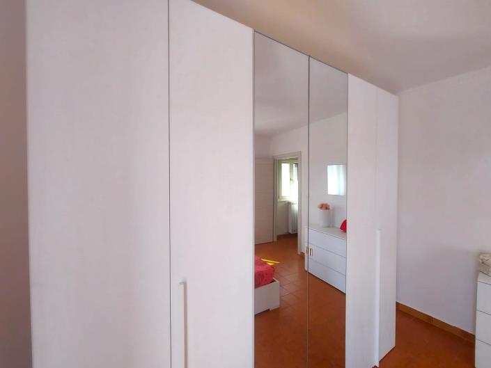 Image No.51-2 Bed Townhouse for sale