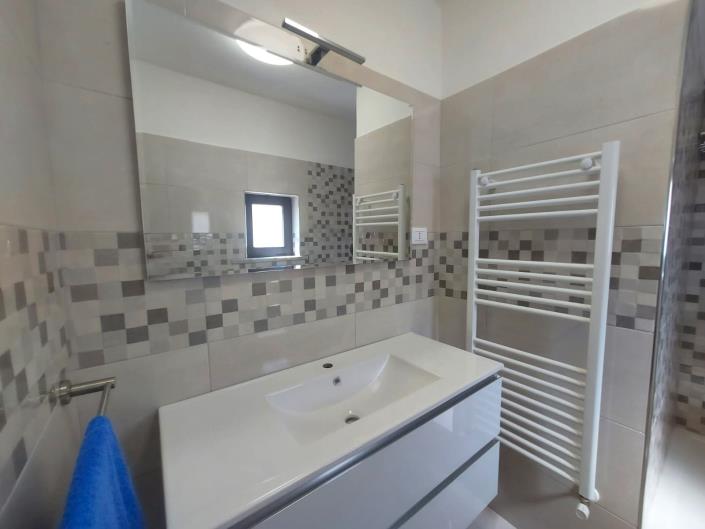 Image No.55-2 Bed Townhouse for sale