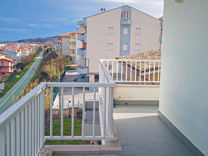 Image No.23-2 Bed Apartment for sale