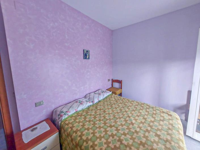 Image No.17-2 Bed Apartment for sale