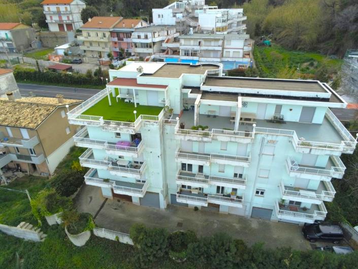 Image No.38-2 Bed Apartment for sale