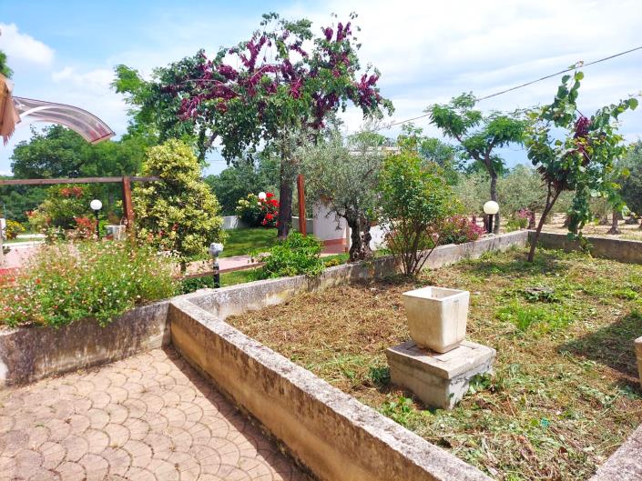 Image No.6-2 Bed Villa / Detached for sale