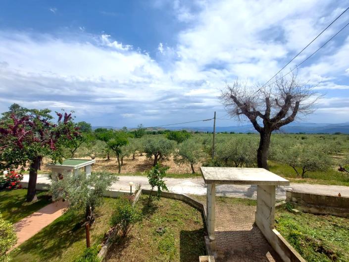 Image No.22-2 Bed Villa / Detached for sale