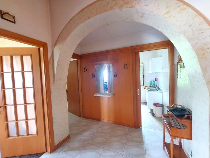 Image No.20-2 Bed Villa / Detached for sale