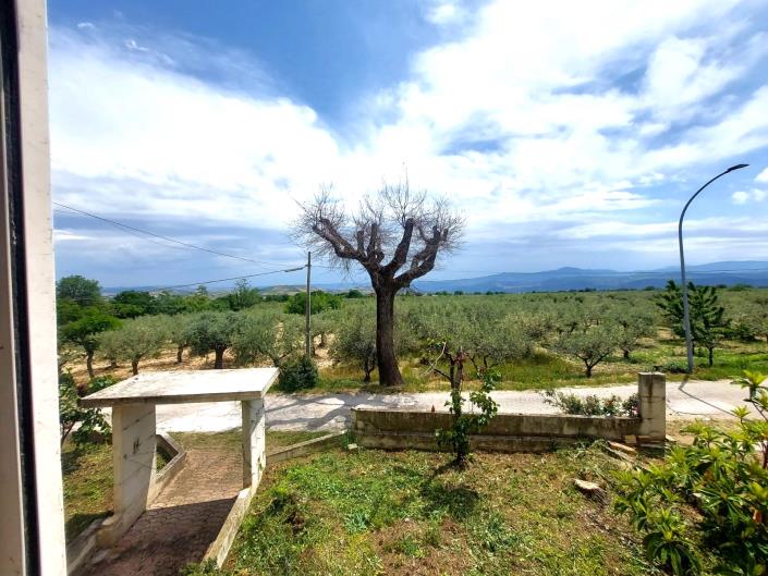 Image No.1-2 Bed Villa / Detached for sale