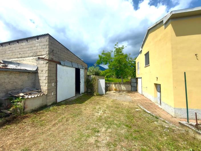 Image No.41-2 Bed Villa / Detached for sale