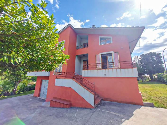 Image No.7-2 Bed Villa for sale