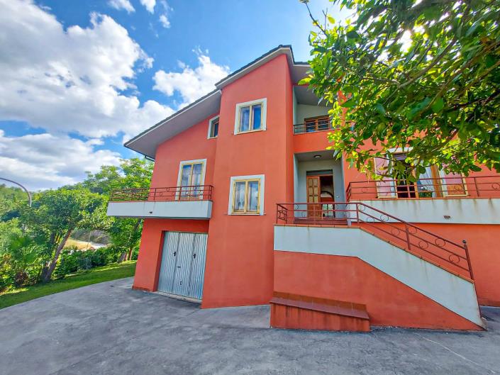 Image No.36-2 Bed Villa for sale