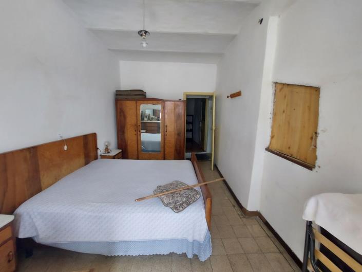 Image No.19-2 Bed Townhouse for sale