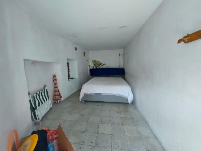 Image No.23-2 Bed Townhouse for sale