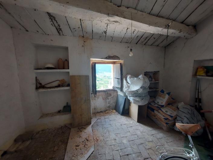 Image No.46-2 Bed Townhouse for sale