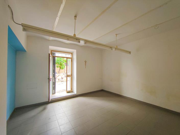 Image No.18-Commercial for sale