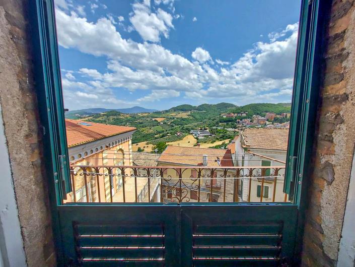 Image No.26-2 Bed Apartment for sale