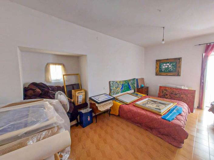 Image No.32-2 Bed Apartment for sale