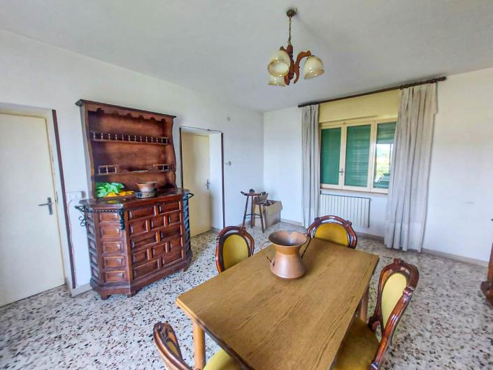 Image No.4-3 Bed House for sale