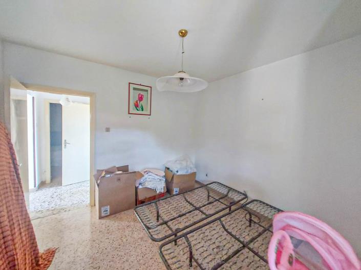 Image No.20-3 Bed House for sale