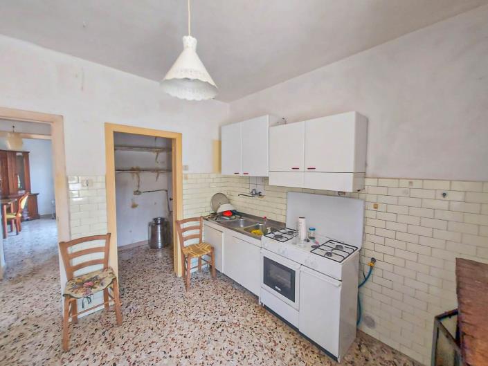 Image No.30-3 Bed House for sale