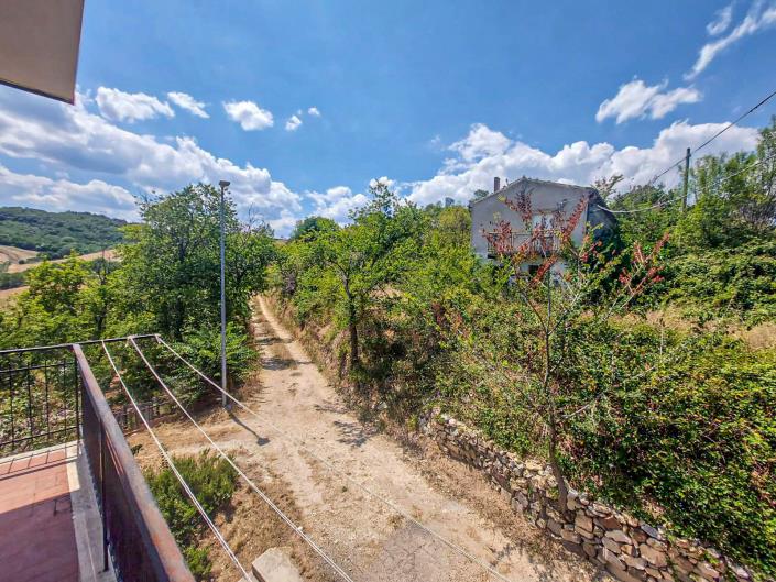 Image No.31-3 Bed House for sale