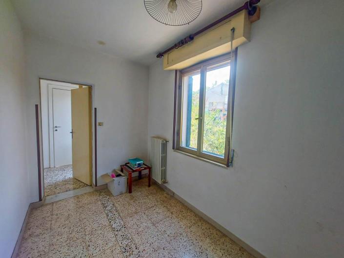 Image No.39-3 Bed House for sale