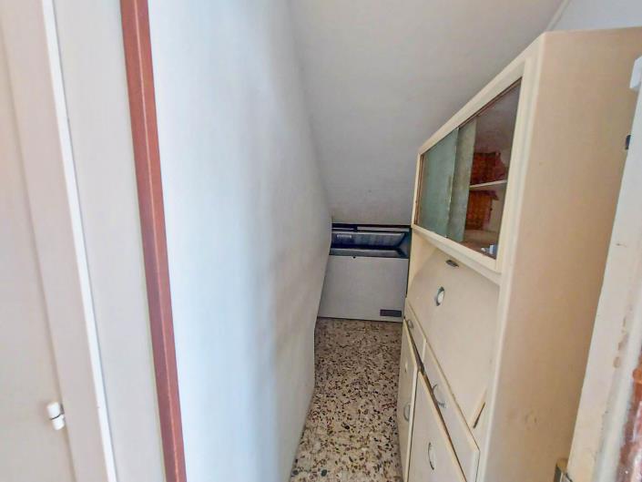 Image No.42-3 Bed House for sale