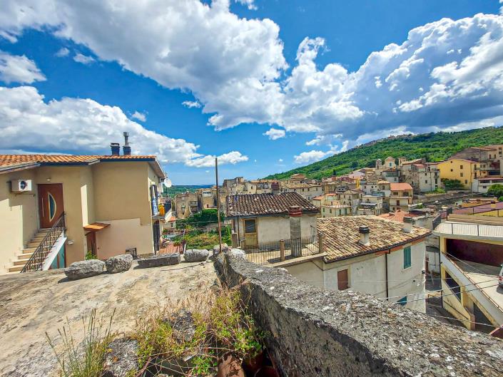 Image No.3-2 Bed Townhouse for sale