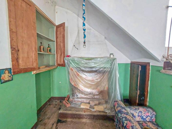 Image No.21-2 Bed Townhouse for sale