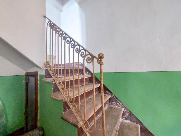 Image No.25-2 Bed Townhouse for sale