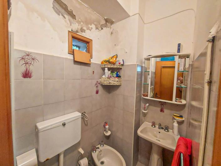 Image No.12-2 Bed Villa / Detached for sale