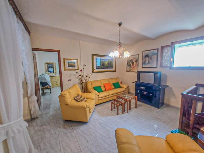 Image No.18-2 Bed Villa / Detached for sale