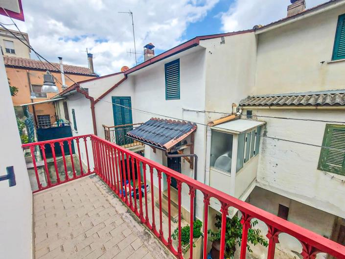 Image No.21-2 Bed Villa / Detached for sale