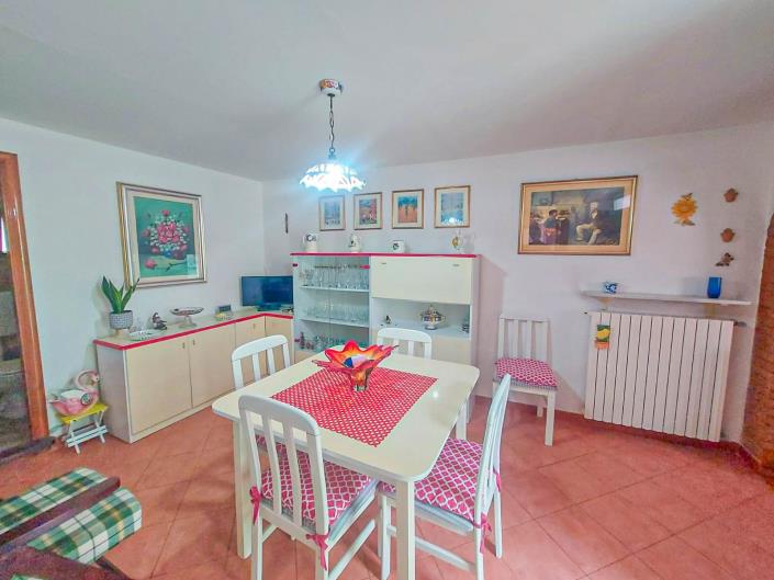 Image No.29-2 Bed Villa / Detached for sale