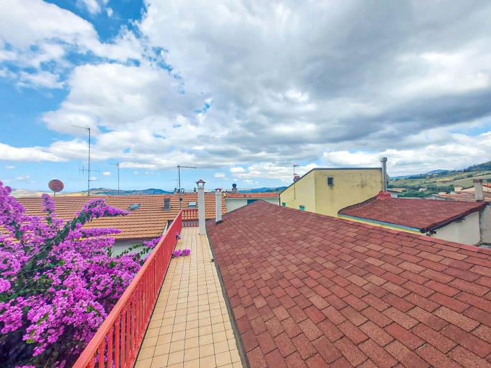 Image No.32-2 Bed Villa / Detached for sale