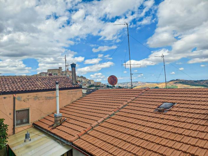 Image No.33-2 Bed Villa / Detached for sale