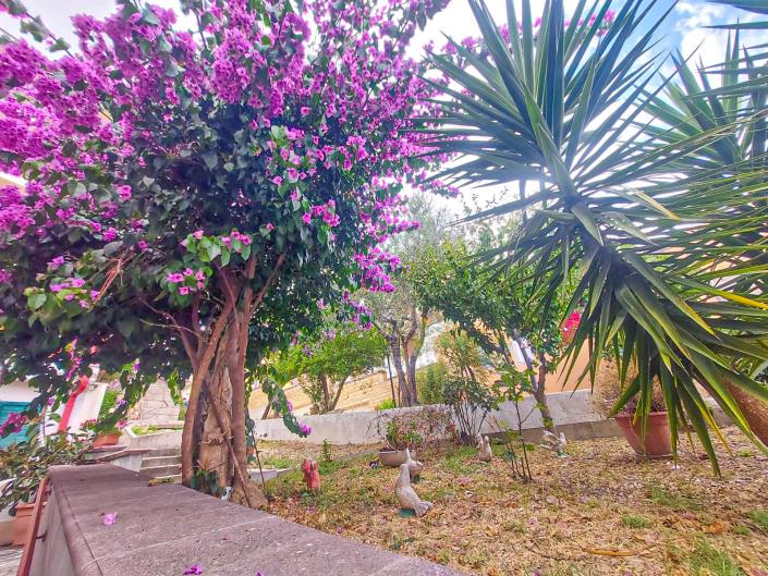 Image No.34-2 Bed Villa / Detached for sale